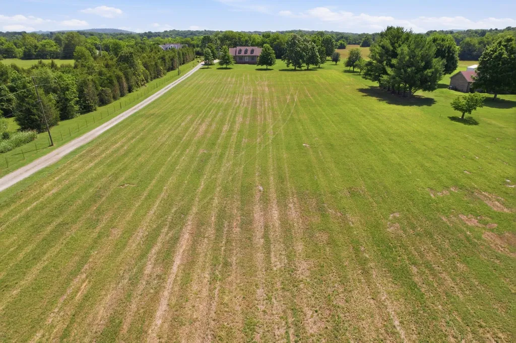 2453 Big Springs Road Lebanon TN 37087