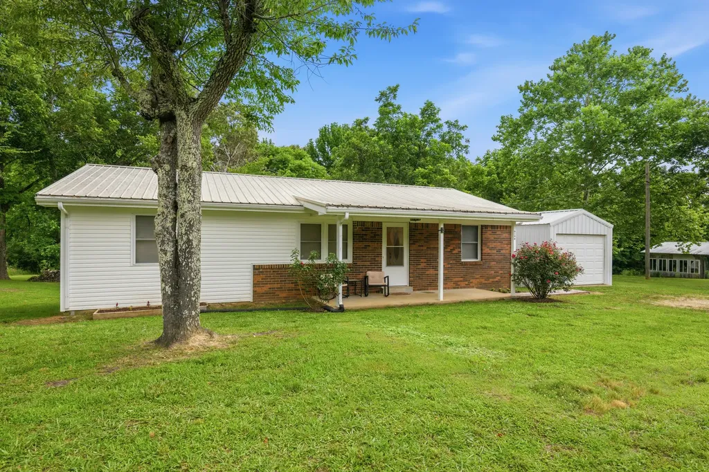 9198 Highway 114, W Scotts Hill TN 38374