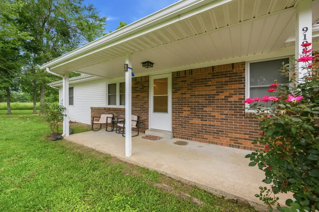 9198 Highway 114, W Scotts Hill TN 38374