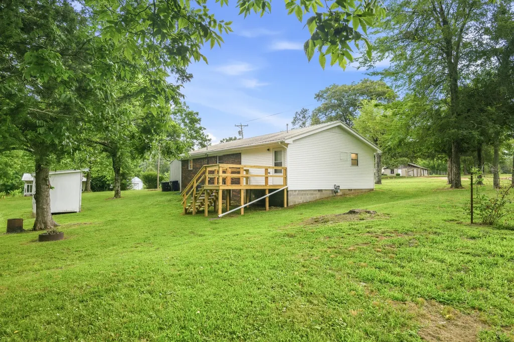 9198 Highway 114, W Scotts Hill TN 38374