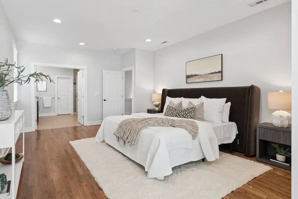 410A 33rd Ave, N Nashville TN 37209
