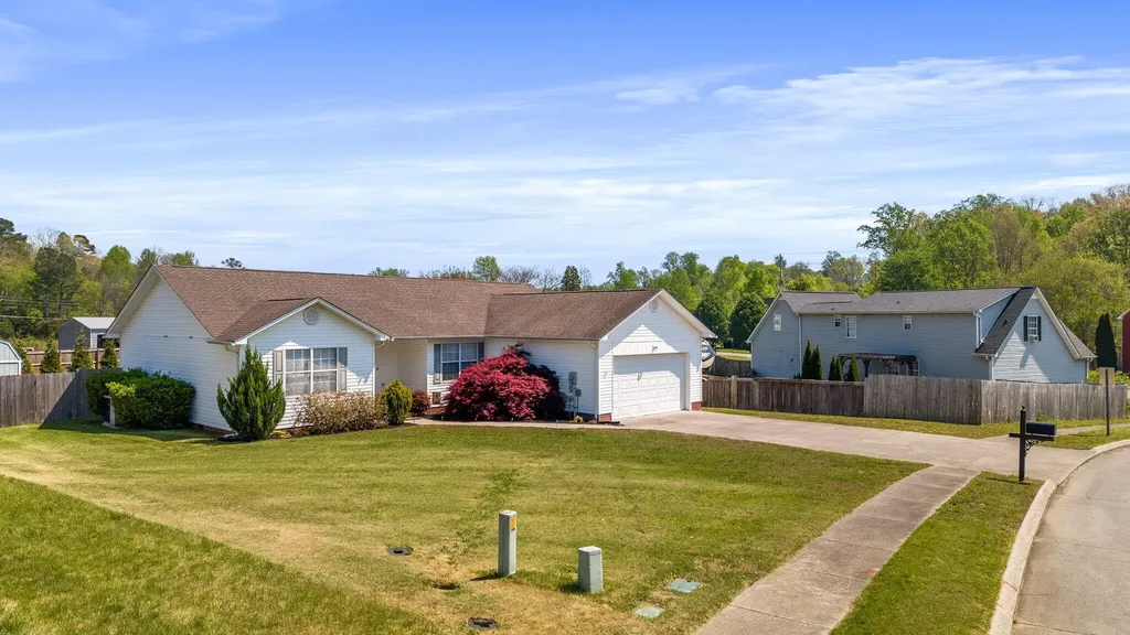 112 Georgia Bell Circle, SE Cleveland TN 37323