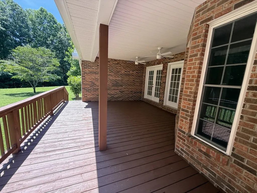 647 Golf Shores Drive Winchester TN 37398