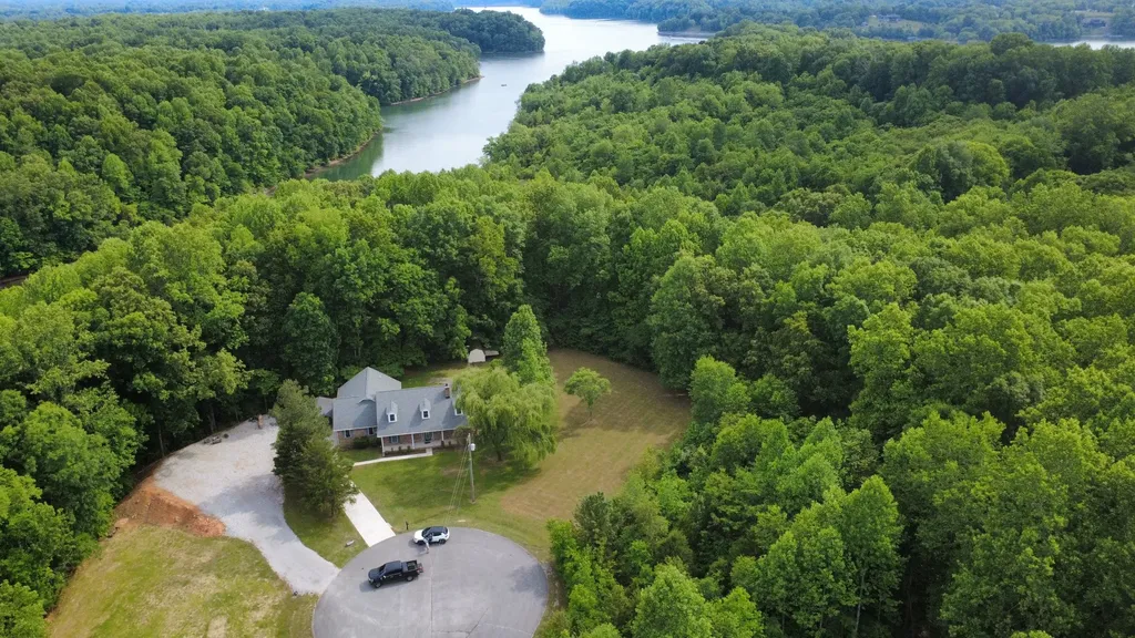 647 Golf Shores Drive Winchester TN 37398