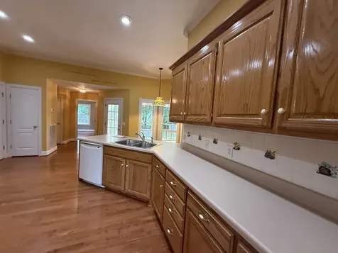647 Golf Shores Drive Winchester TN 37398