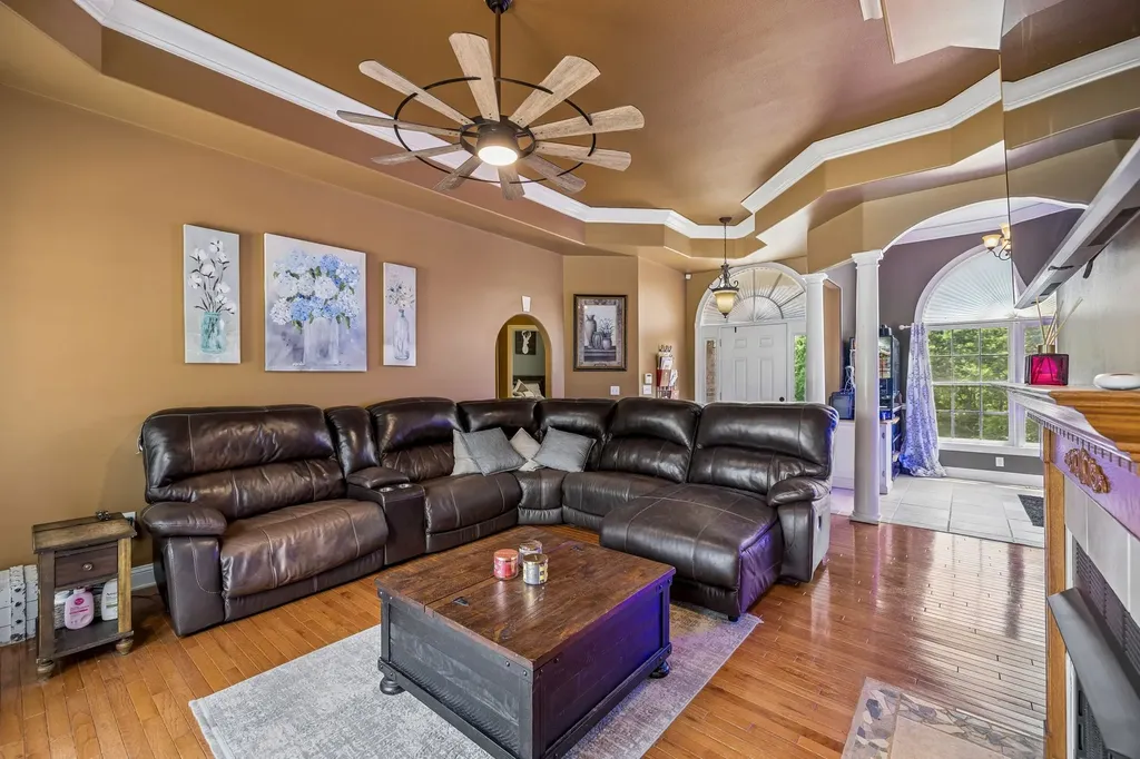 947 Bold Springs Road Mc Ewen TN 37101