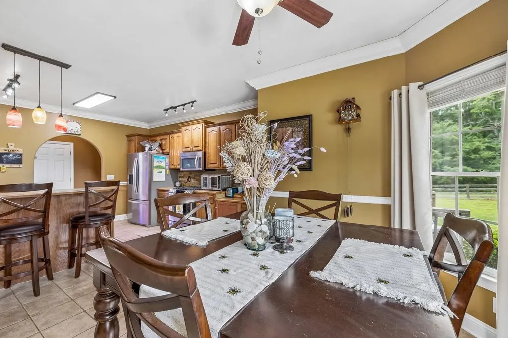 947 Bold Springs Road Mc Ewen TN 37101
