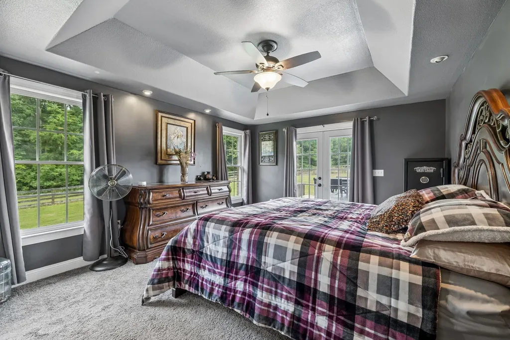 947 Bold Springs Road Mc Ewen TN 37101