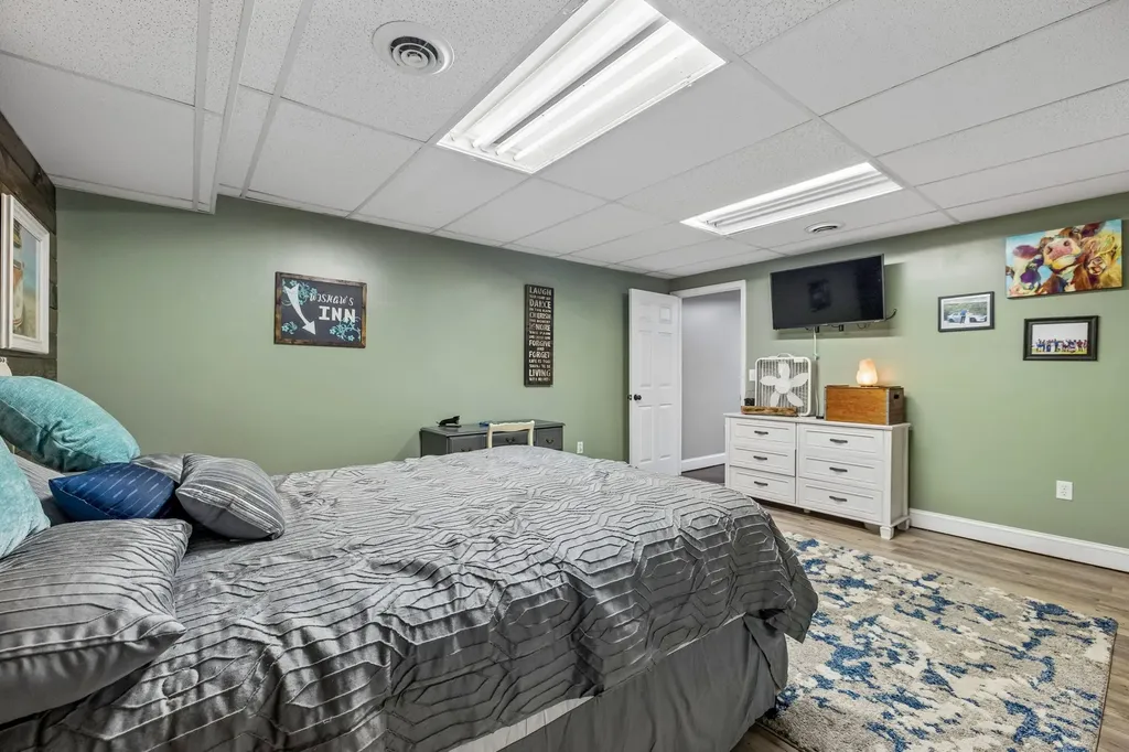 947 Bold Springs Road Mc Ewen TN 37101