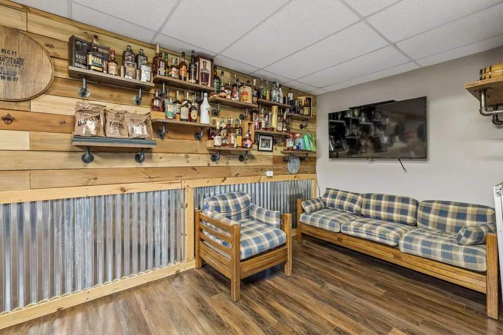947 Bold Springs Road Mc Ewen TN 37101