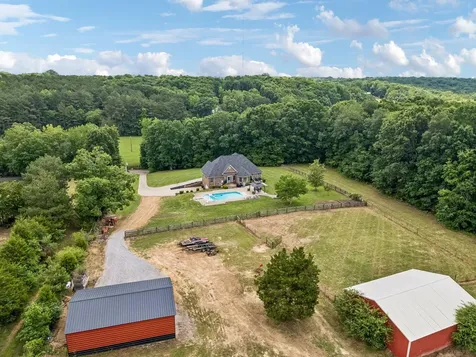 947 Bold Springs Road Mc Ewen TN 37101