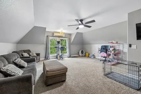 947 Bold Springs Road Mc Ewen TN 37101