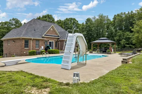 947 Bold Springs Road Mc Ewen TN 37101