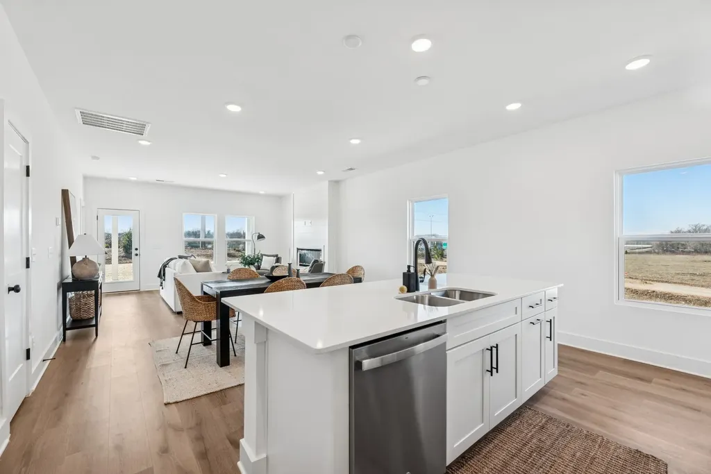 504 Canal Circle Nashville TN 37214