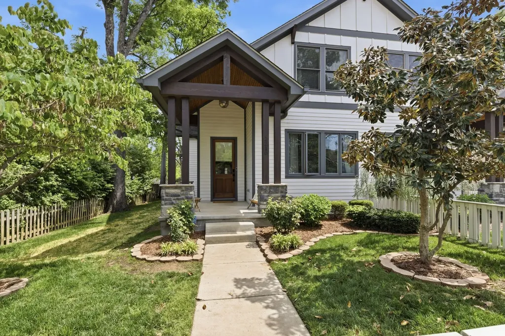 2210 Grantland Avenue Nashville TN 37204