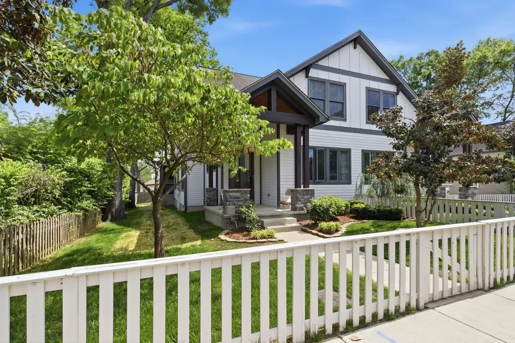 2210 Grantland Avenue Nashville TN 37204
