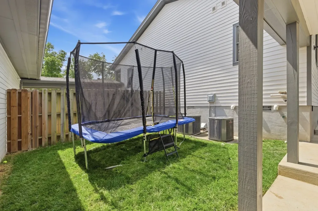 2210 Grantland Avenue Nashville TN 37204
