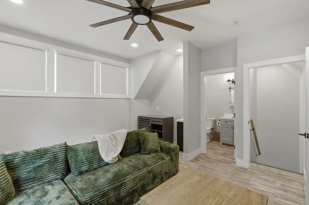 2210 Grantland Avenue Nashville TN 37204