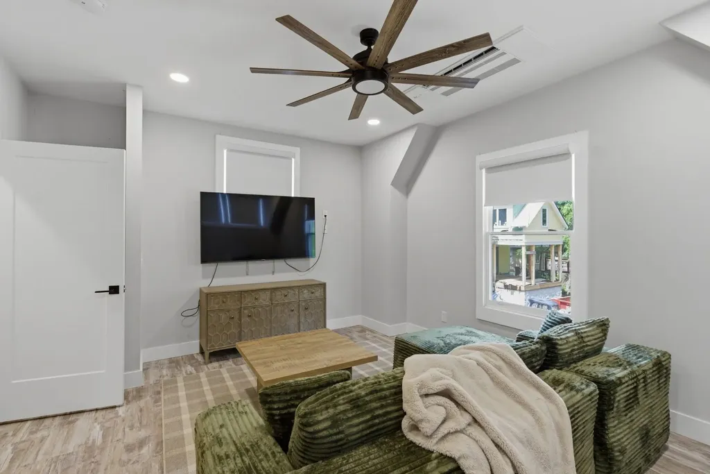 2210 Grantland Avenue Nashville TN 37204