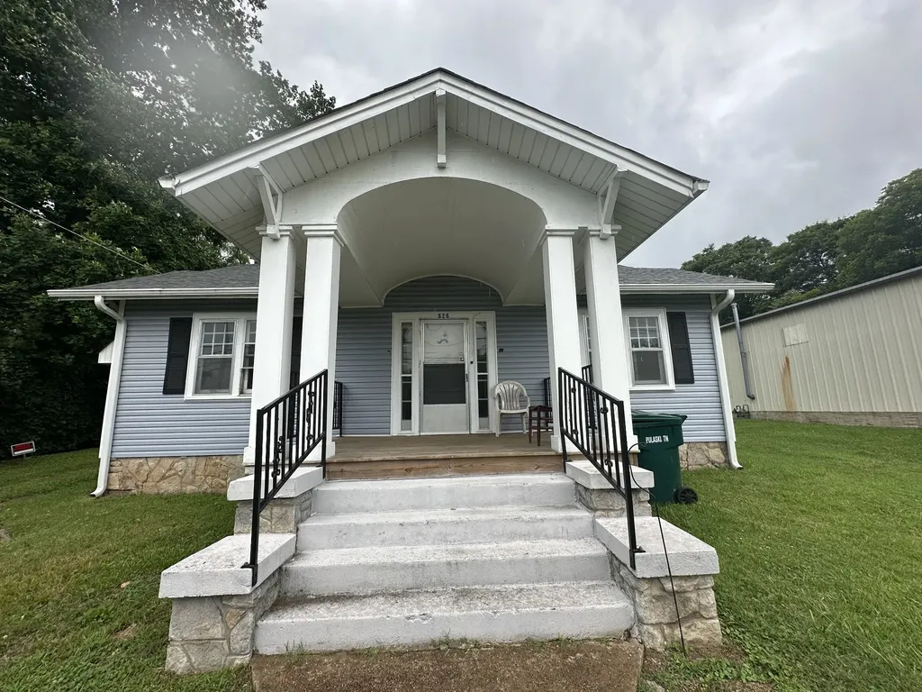 626 S 1st Street Pulaski TN 38478