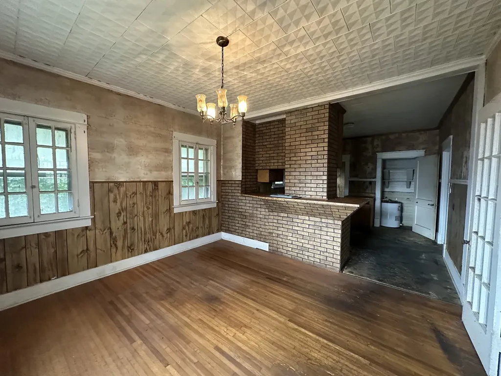 626 S 1st Street Pulaski TN 38478