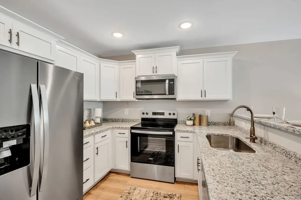 419 Via Drive Clarksville TN 37043