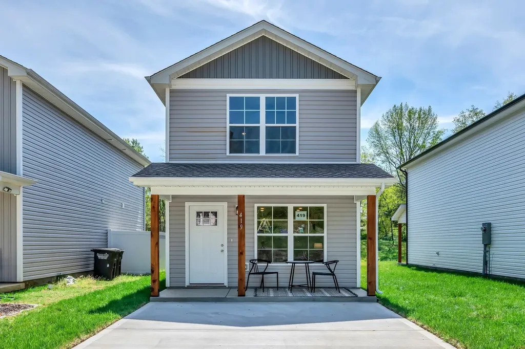 419 Via Drive Clarksville TN 37043