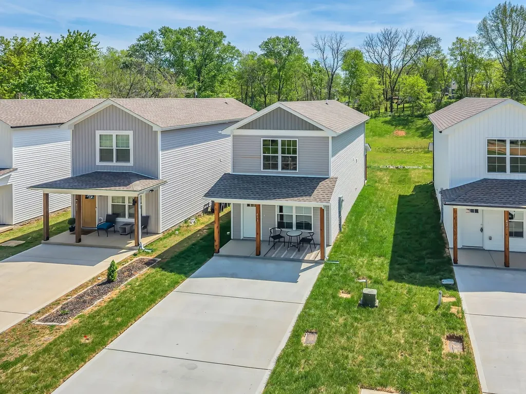 419 Via Drive Clarksville TN 37043