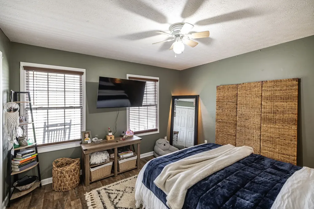 144B Leo Carter Road Bethpage TN 37022