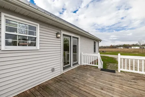 144B Leo Carter Road Bethpage TN 37022