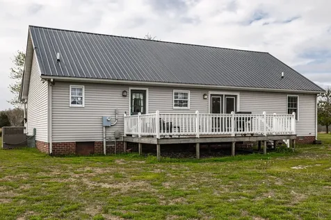 144B Leo Carter Road Bethpage TN 37022