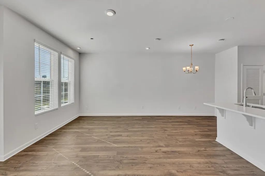 5004 Dayflower Drive Hermitage TN 37076