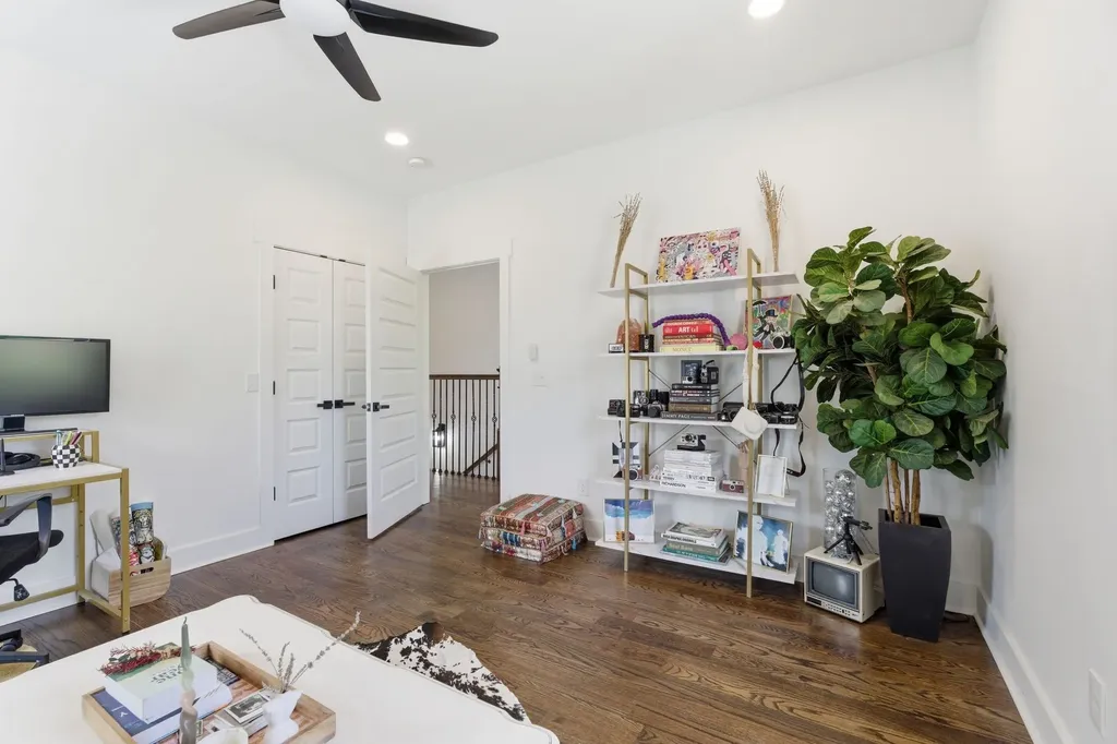 3715 Fairview Drive Nashville TN 37218
