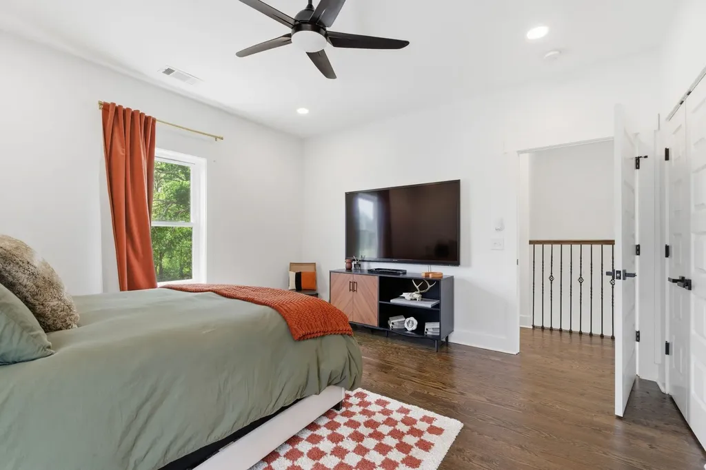 3715 Fairview Drive Nashville TN 37218