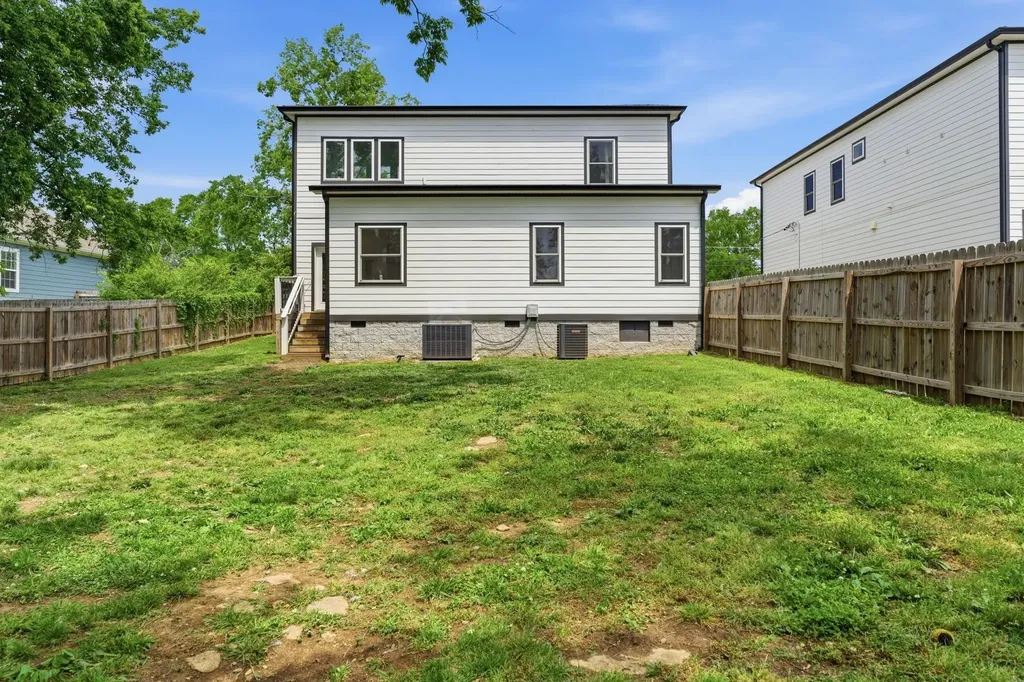 3715 Fairview Drive Nashville TN 37218