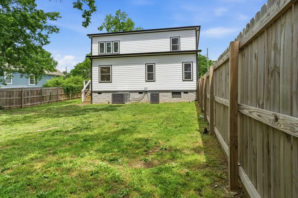3715 Fairview Drive Nashville TN 37218