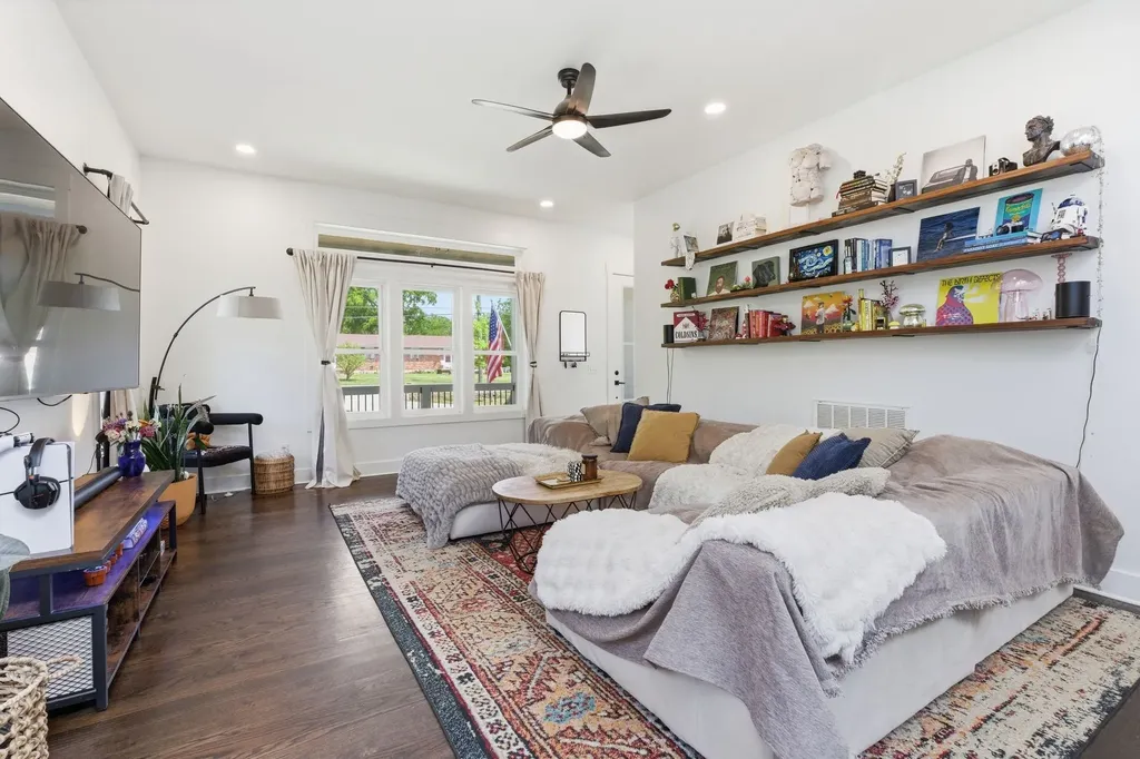 3715 Fairview Drive Nashville TN 37218