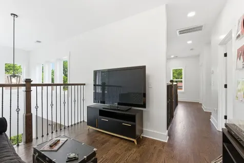 3715 Fairview Drive Nashville TN 37218