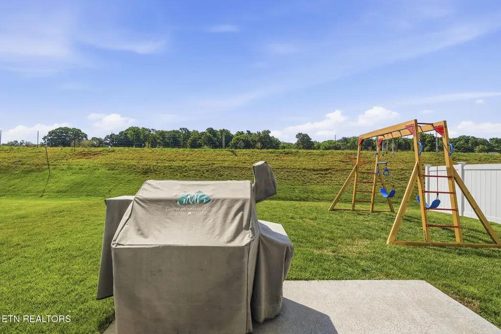 2402 Best Farms Lane Maryville TN 37803