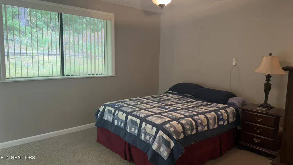 106 Hazleton Lane Oak Ridge TN 37830