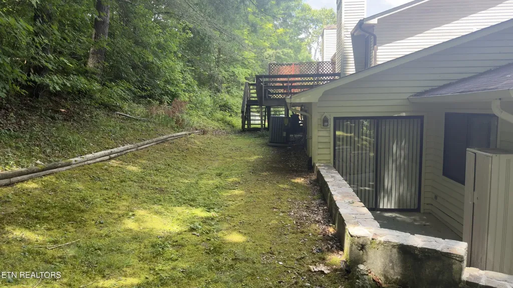 106 Hazleton Lane Oak Ridge TN 37830