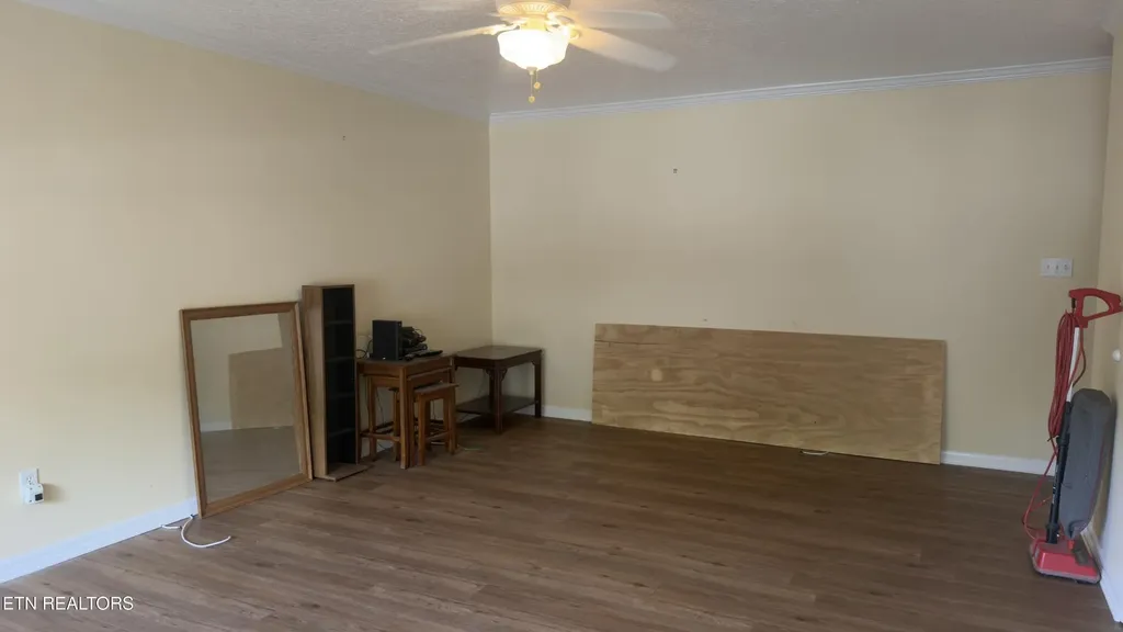 106 Hazleton Lane Oak Ridge TN 37830