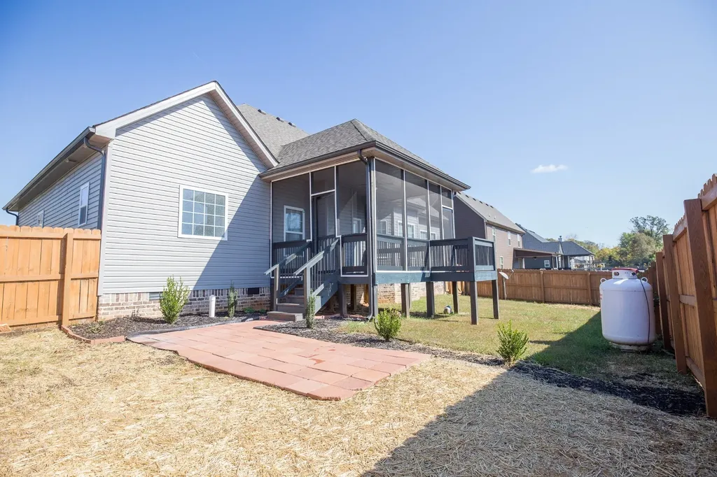 144 Thomas Traylor Lane Clarksville TN 37043