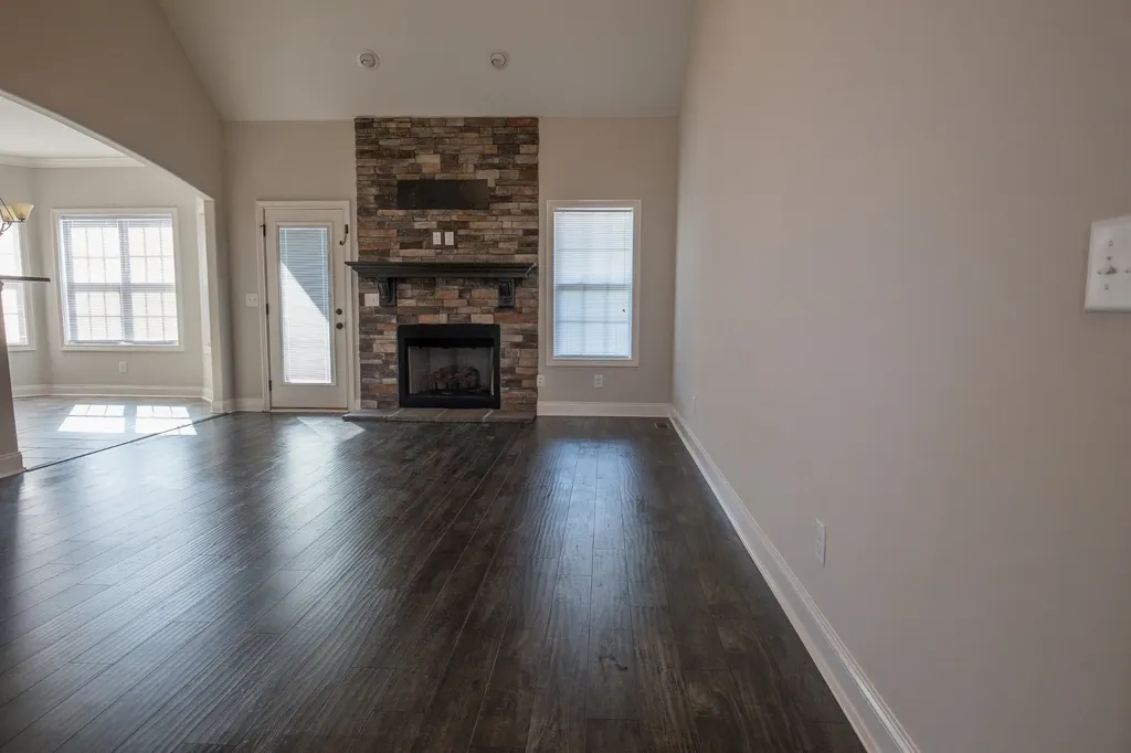 144 Thomas Traylor Lane Clarksville TN 37043