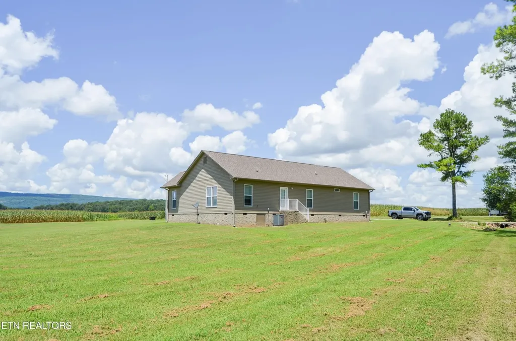 241 Terry Road Pikeville TN 37367