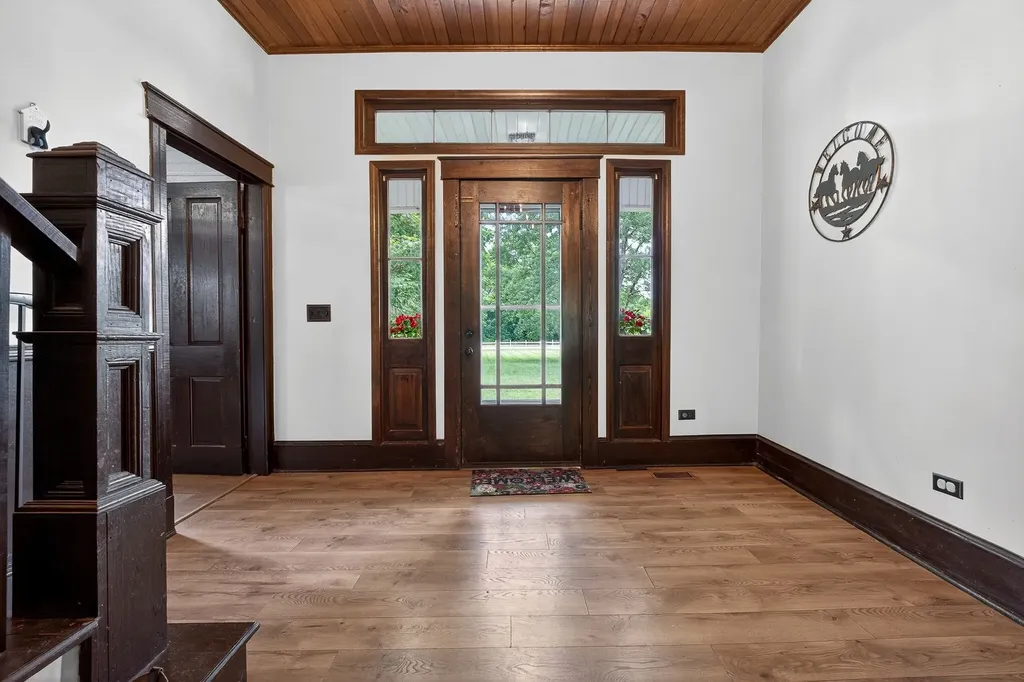 283 Hunting Creek Road Whitleyville TN 38588