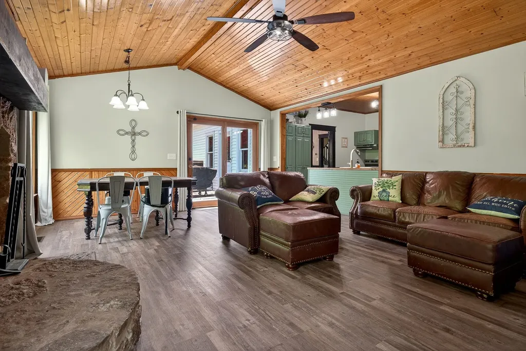 283 Hunting Creek Road Whitleyville TN 38588