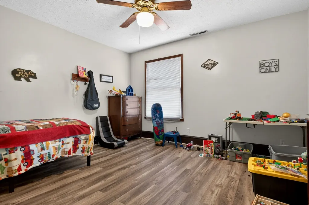 283 Hunting Creek Road Whitleyville TN 38588