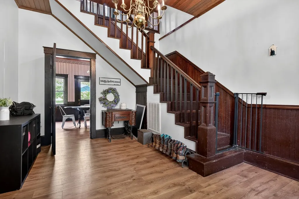 283 Hunting Creek Road Whitleyville TN 38588