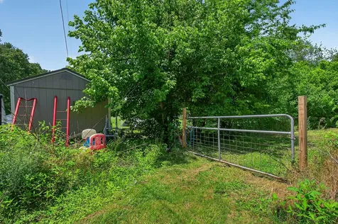 283 Hunting Creek Road Whitleyville TN 38588